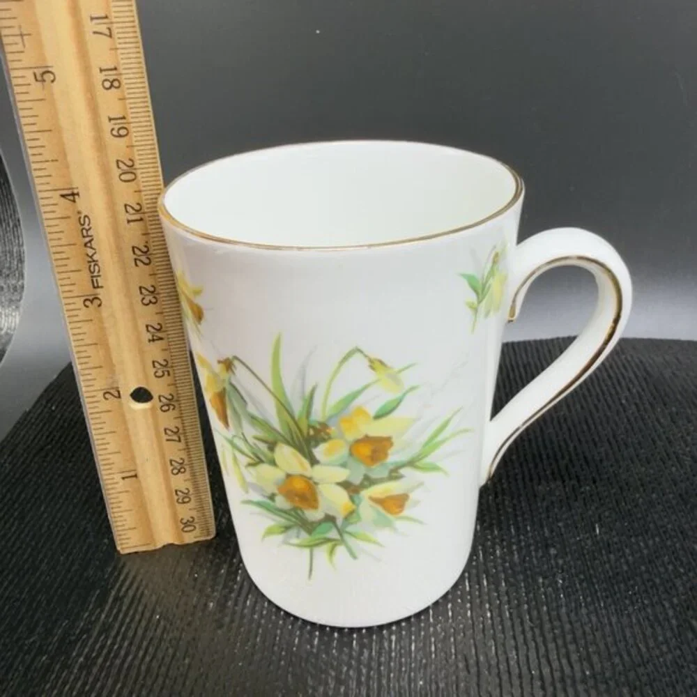 Hammersley Fine Bone China Spode Group Yellow Flowers Coffee Mug Cup England VTG